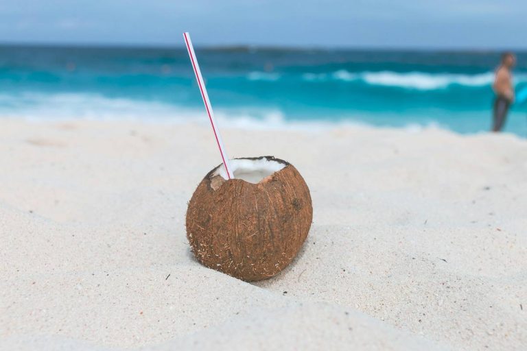 10 health benefits of Coconut Water