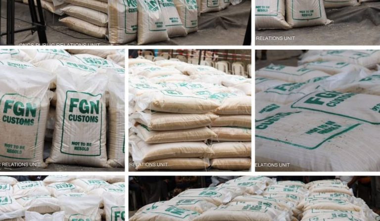 Nigerians visit Customs offices, get 25kg rice at N10,000