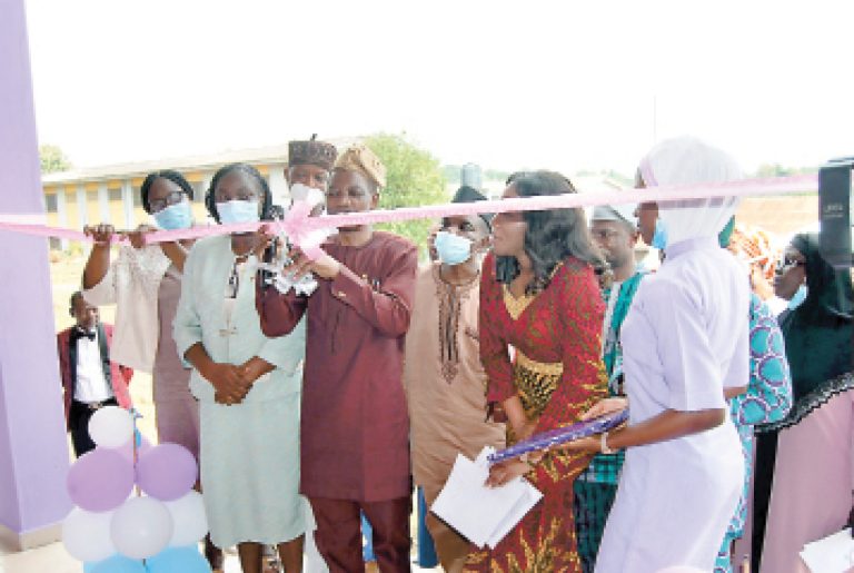 Oyo Nursing College, community nursing, midwifery training