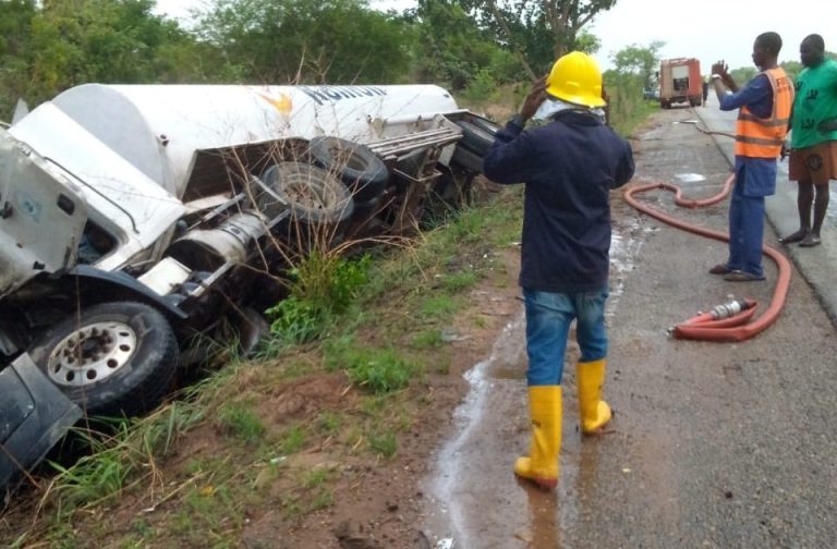 Kwara firefighters stop villagers' attempt to scoop fuel from fallen