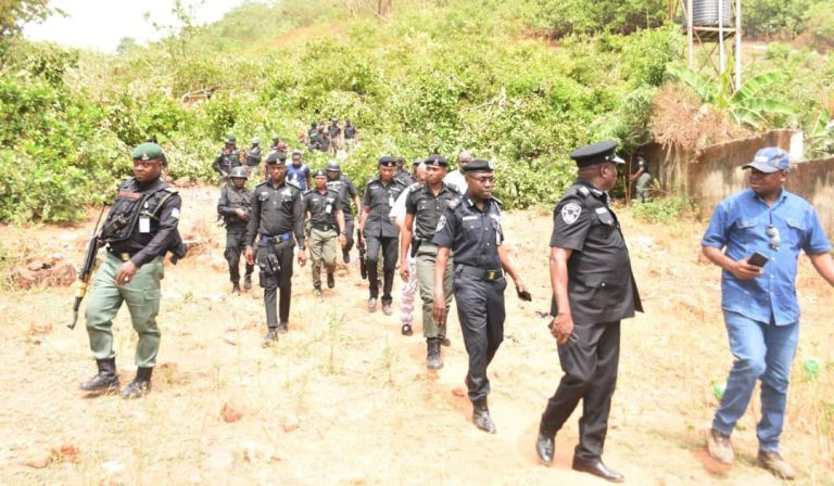 Police comb suspected kidnappers' hideout in Abuja