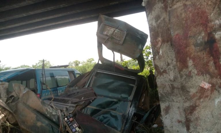 Three die in Lagos-Ibadan expressway crash