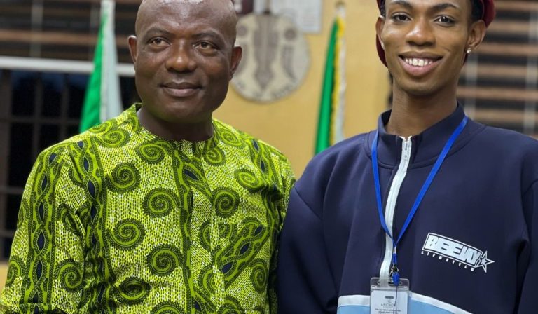 James Brown visits Bobrisky at Kirikiri Correctional Centre