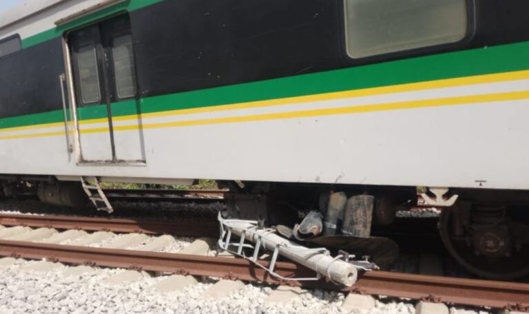 Passengers stranded as Abuja-Kaduna train derails