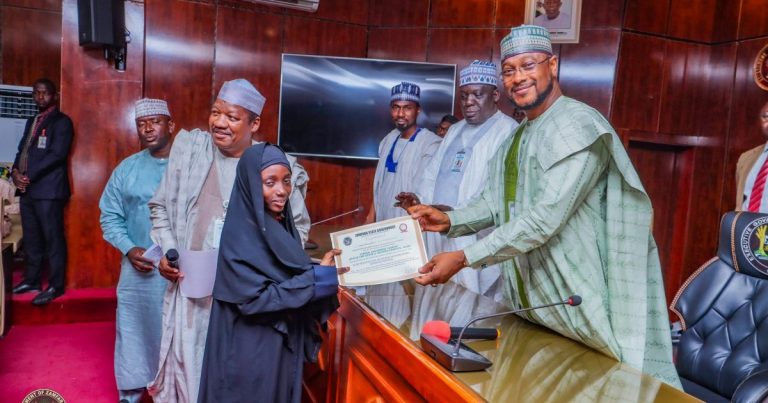 Zamfara gov offers scholarships to gifted students