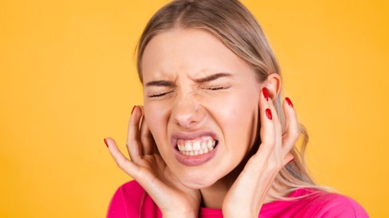 6 habits that can damage your ear