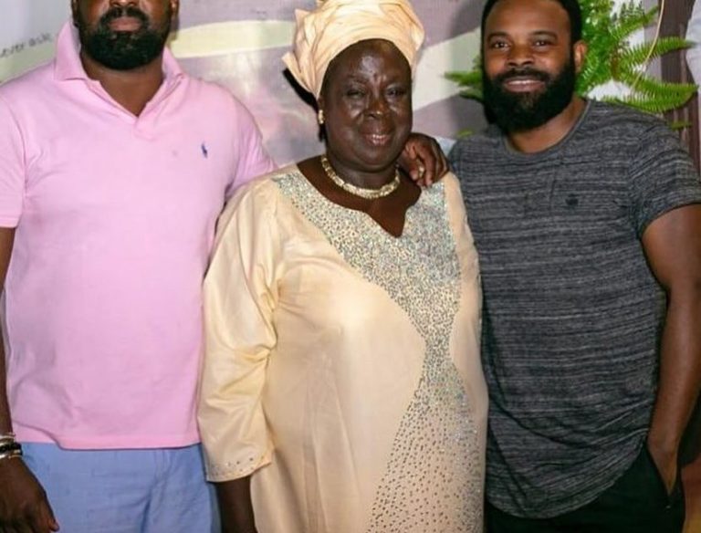 Nollywood actor Kunle Afolayan loses mother