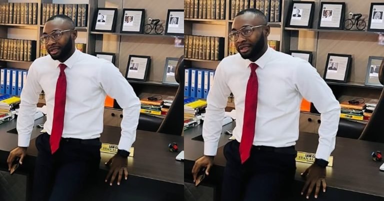 “Avoid anything that will warrant you being arrɘsted or deta!ned for any cr!me this period” – Speed Darlington’s lawyer advises Nigerians ahead of Christmas celebration (IMAGES) "Avoid anything that will warrant you being arrɘsted or deta!ned for any cr!me this period" – Speed Darlington's lawyer advises Nigerians ahead of Christmas celebration (IMAGES)