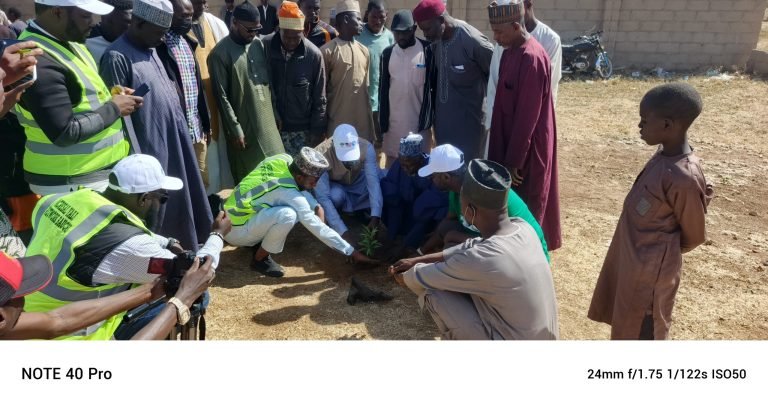 Climate change: Bauchi ACReSAL flags off planting of 500 tree seedlings