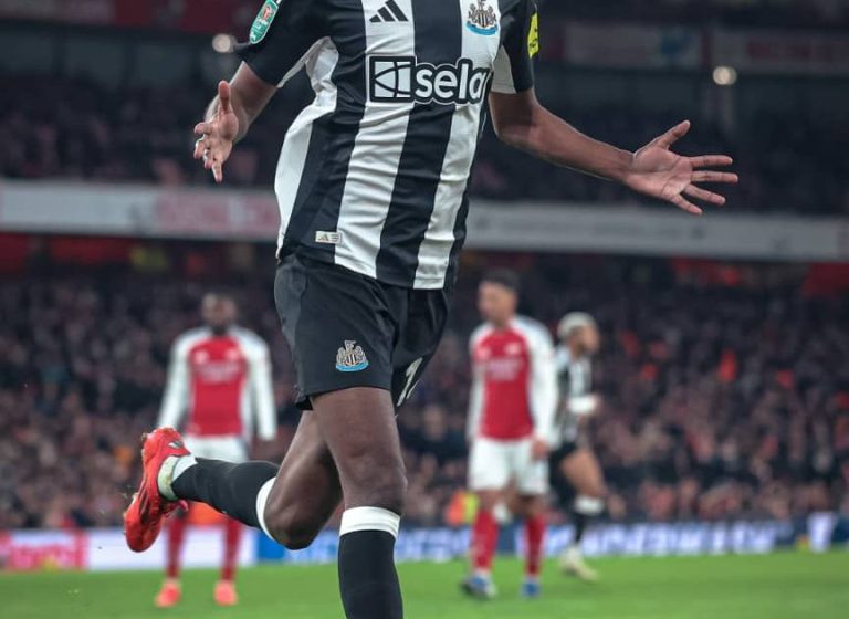 Newcastle stun Arsenal 2-0 in Carabao Cup semi-final first leg