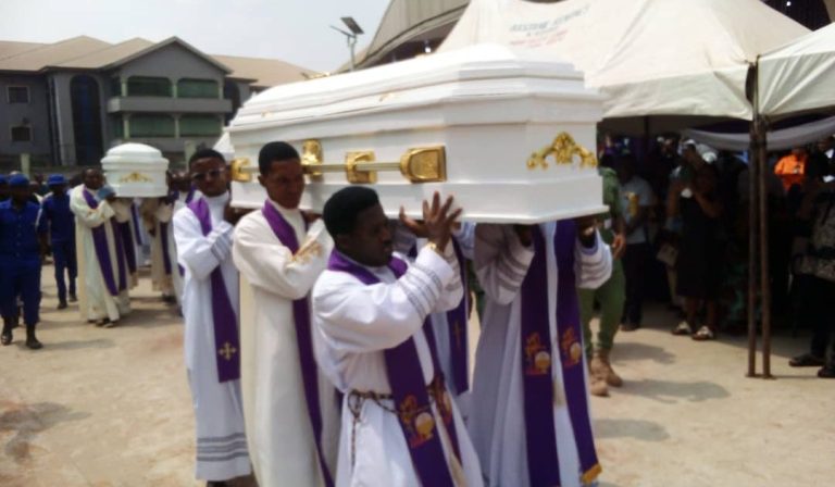 Slain Catholic priest buried in Anambra