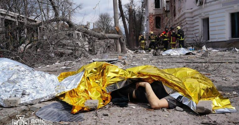 Russian strike kills 34 in Ukraine