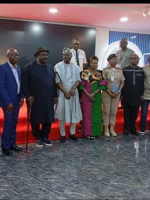 FG to impose fines on airlines flying passengers without valid visas