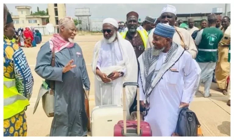 Saudi Arabia bars Gumi from performing Hajj, deports him to Nigeria