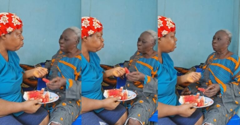 Funny moment elderly woman caut!ons her daughter-in-law against chɘating while eating together (VIDEO)