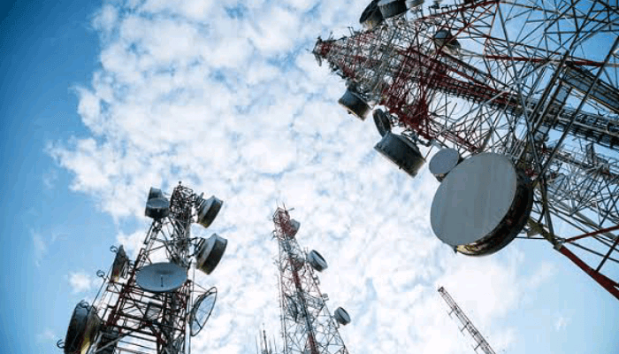 FG rules out new taxes on telecom services, petroleum products Banks swoop-in on telcos’ N400bn airtime lending business