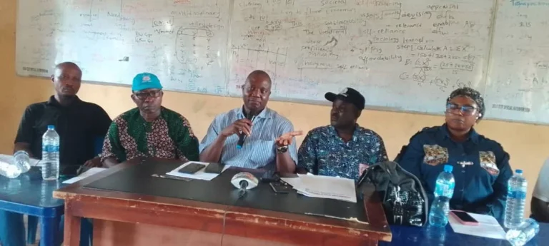 Ibadan Zonal Coordinator of ASUU, Prof Biodun Olaniran flanked by Chairmen from the Zone. Photo. Ademola Adegbite.