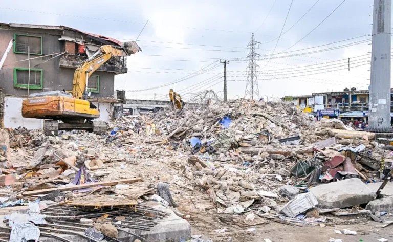 Shop owners recount narrow escape