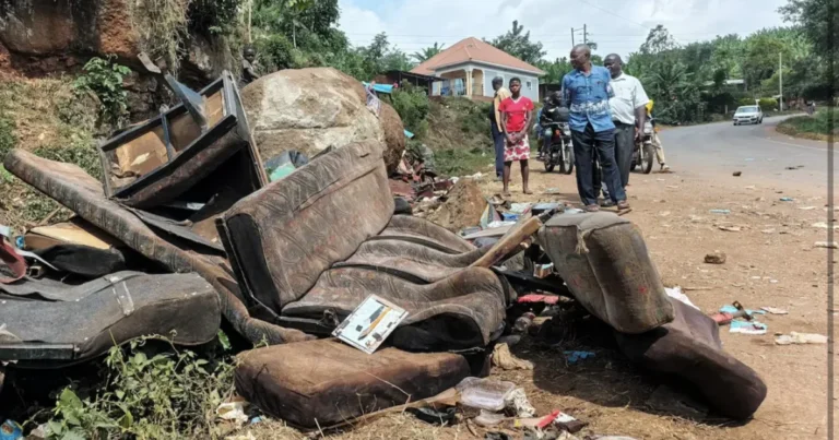 24 pupils die on school excursion