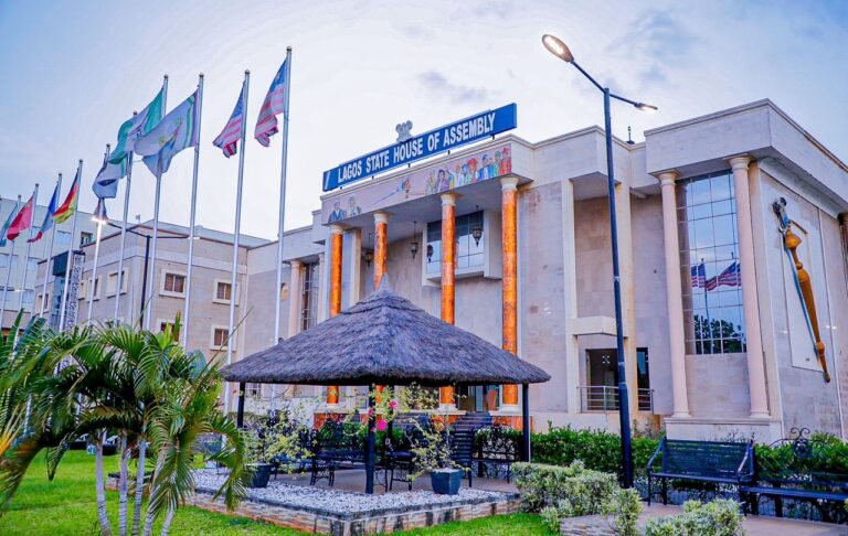 Lagos Assembly advances bill to ban street begging