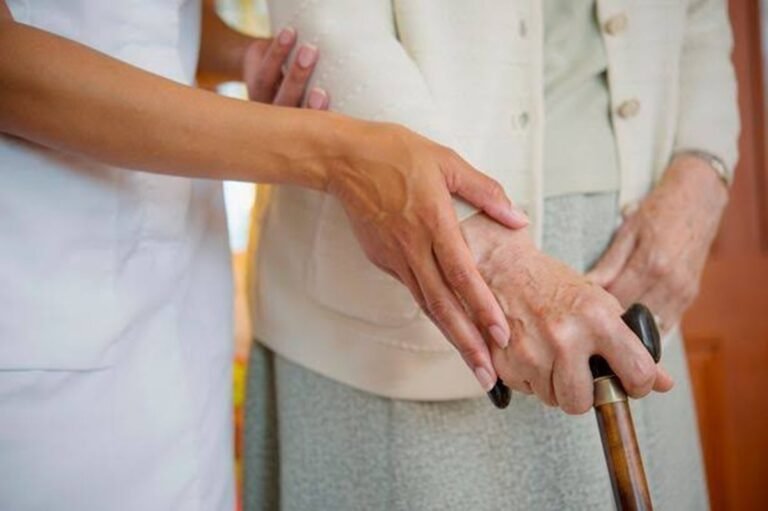 People living longer but sicker — Lancet People living longer but sicker — Lancet