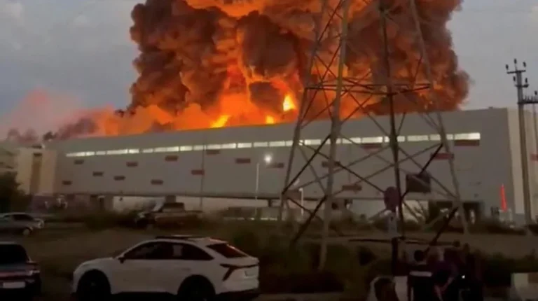 Ukraine Drone Attack Hits Russia’s Amazon Warehouse Ukraine Drone Attack Hits Russia's Amazon Warehouse