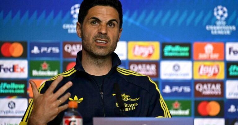 Arsenal embrace being 'hunted' as Premier League returns