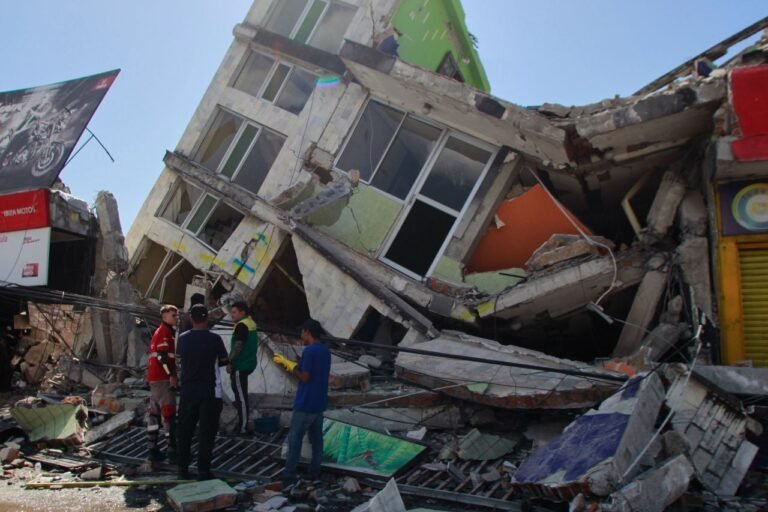 Colombia declares state of emergency after deadly earthquakes