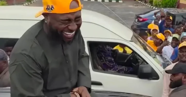 Davido Storms Osun Campaign Rally, Dances With Gov Adeleke Davido Storms Osun Campaign Rally, Dances With Gov Adeleke