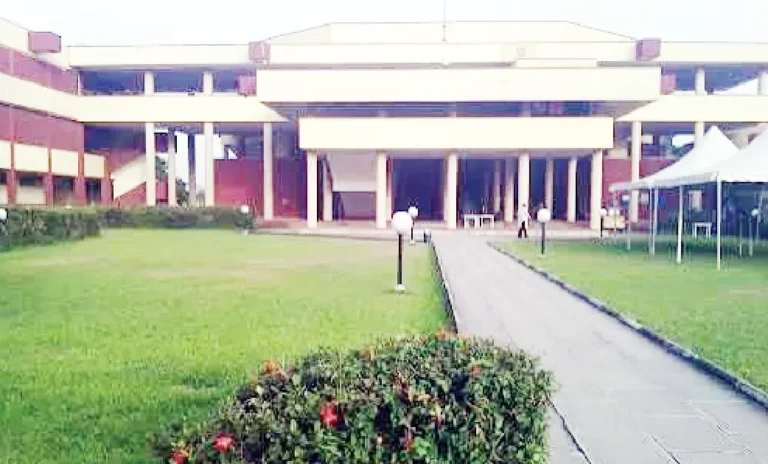 Lagos Law Student Dies After Jumping From Four-Storey Buildi Lagos Law Student Dies After Jumping From Four-Storey Buildi