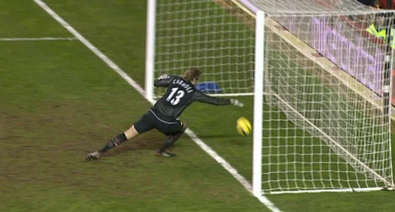 FACT CHECK: Did Wenger say Man United would be mid-table with video replays?
