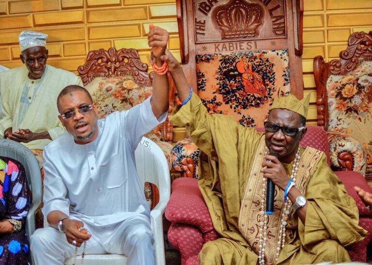2027: Iba of Kishi endorses Shina Peller for Oyo North senatorial seat