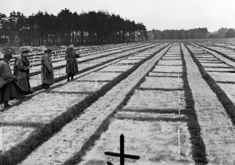 Germany probes 105-year-old over Nazi camp crimes