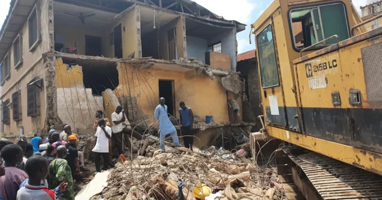 Kwara Building Collapse: AbdulRazaq, Speaker Mourn Victims