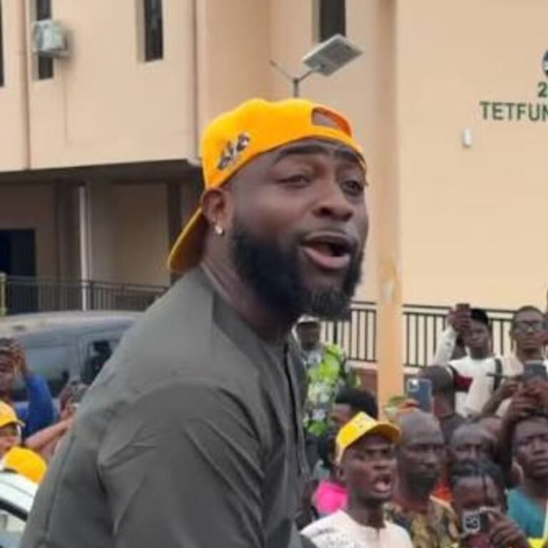 Osun election: Davido mocks police over officers ‘stranded’