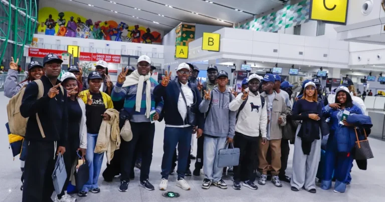 PAP sends another batch of 31 scholars to UK for studies