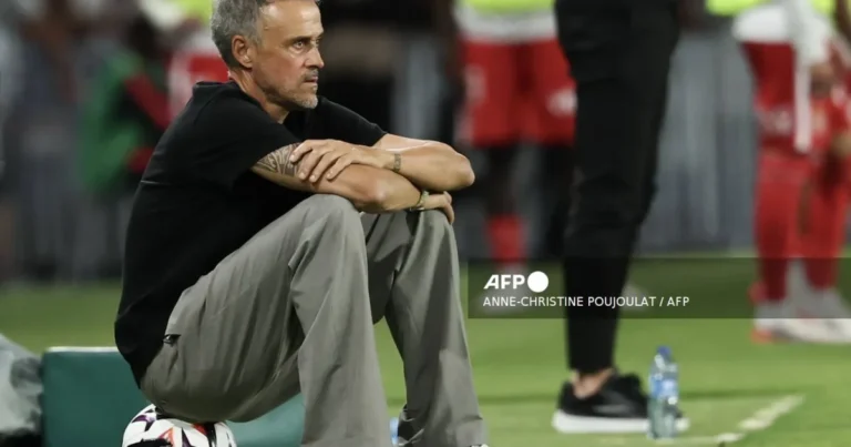 PSG Lose 2-1 to Monaco, Remain Winless in Ligue 1