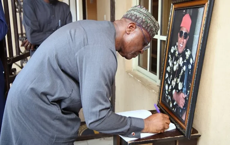 Presidency mourns state house media aide Presidency mourns state house media aide