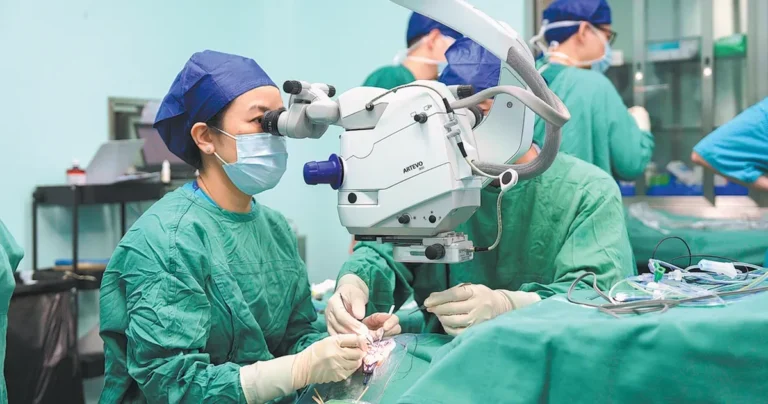 Chinese eye implant helps blind man see after 30 years